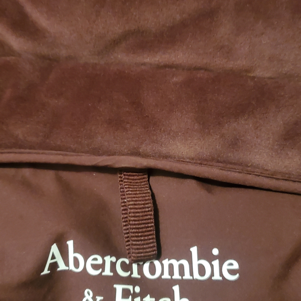 Abercrombie & Fitch Burgundy Quilted Jacket - Picture 6 of 9